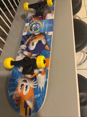Sonic The Hedgehog New 31” Skateboard